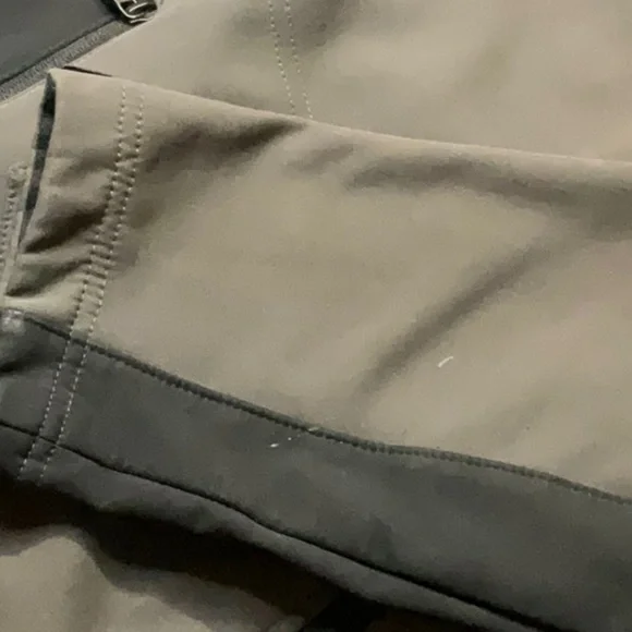 Hawke & Co Men's Charcoal Softshell Jacket. FLAW. XL. - Picture 6 of 11